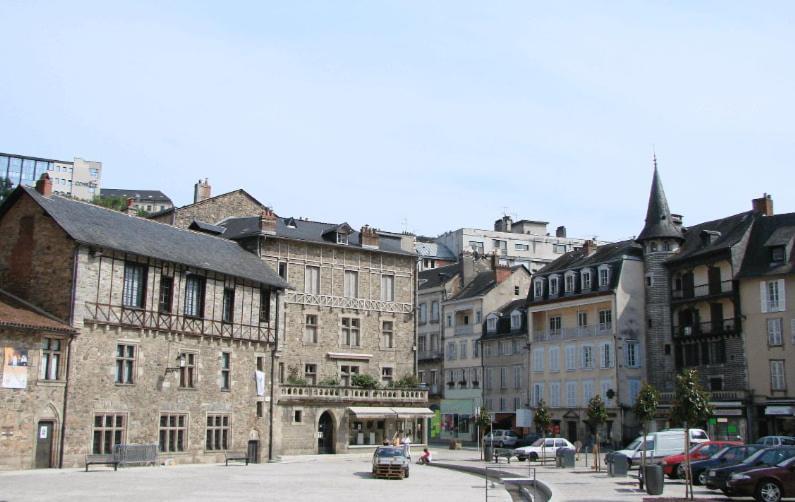 Les Gites Du Gauliat Espartignac Exteriör bild