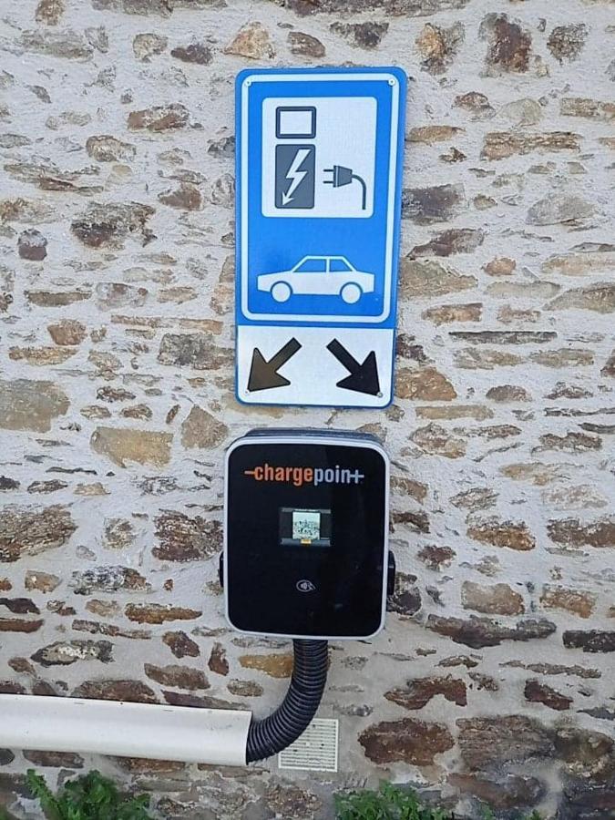 Les Gites Du Gauliat Espartignac Exteriör bild