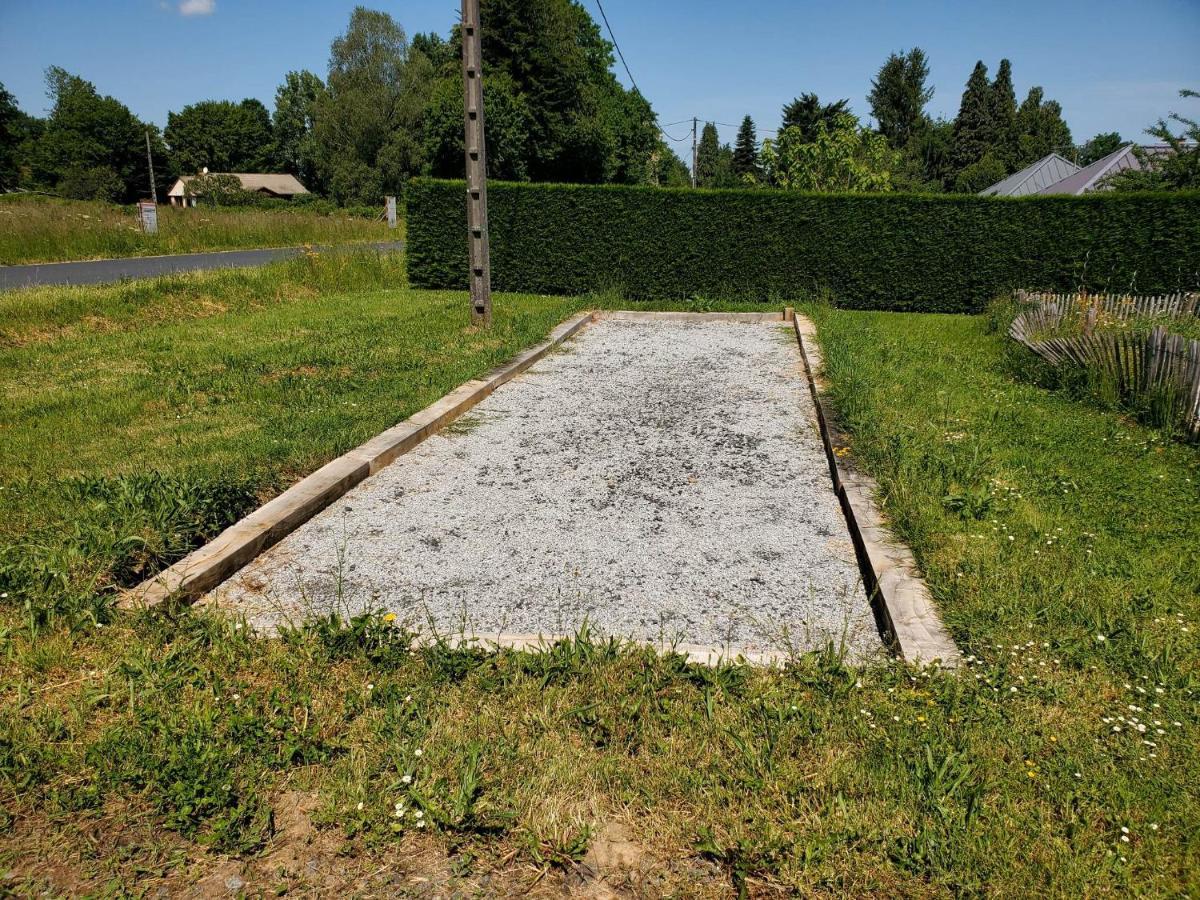 Les Gites Du Gauliat Espartignac Exteriör bild