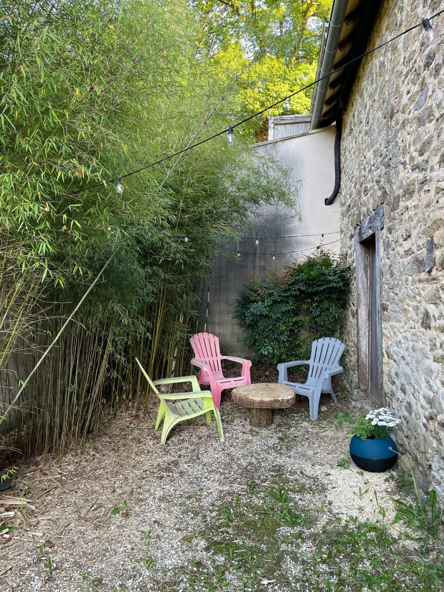 Les Gites Du Gauliat Espartignac Exteriör bild